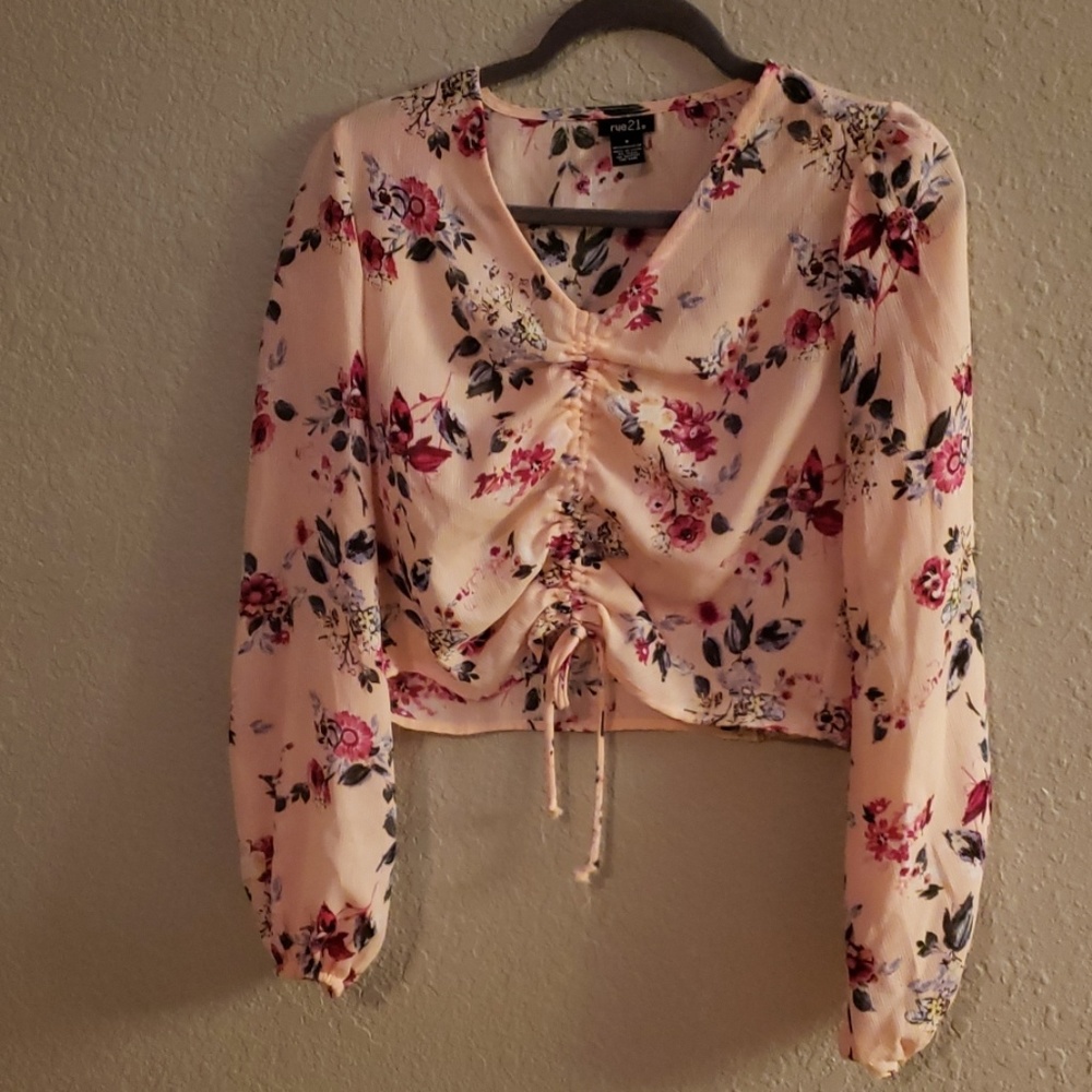 Floral light fabric, crop top from Rue 21